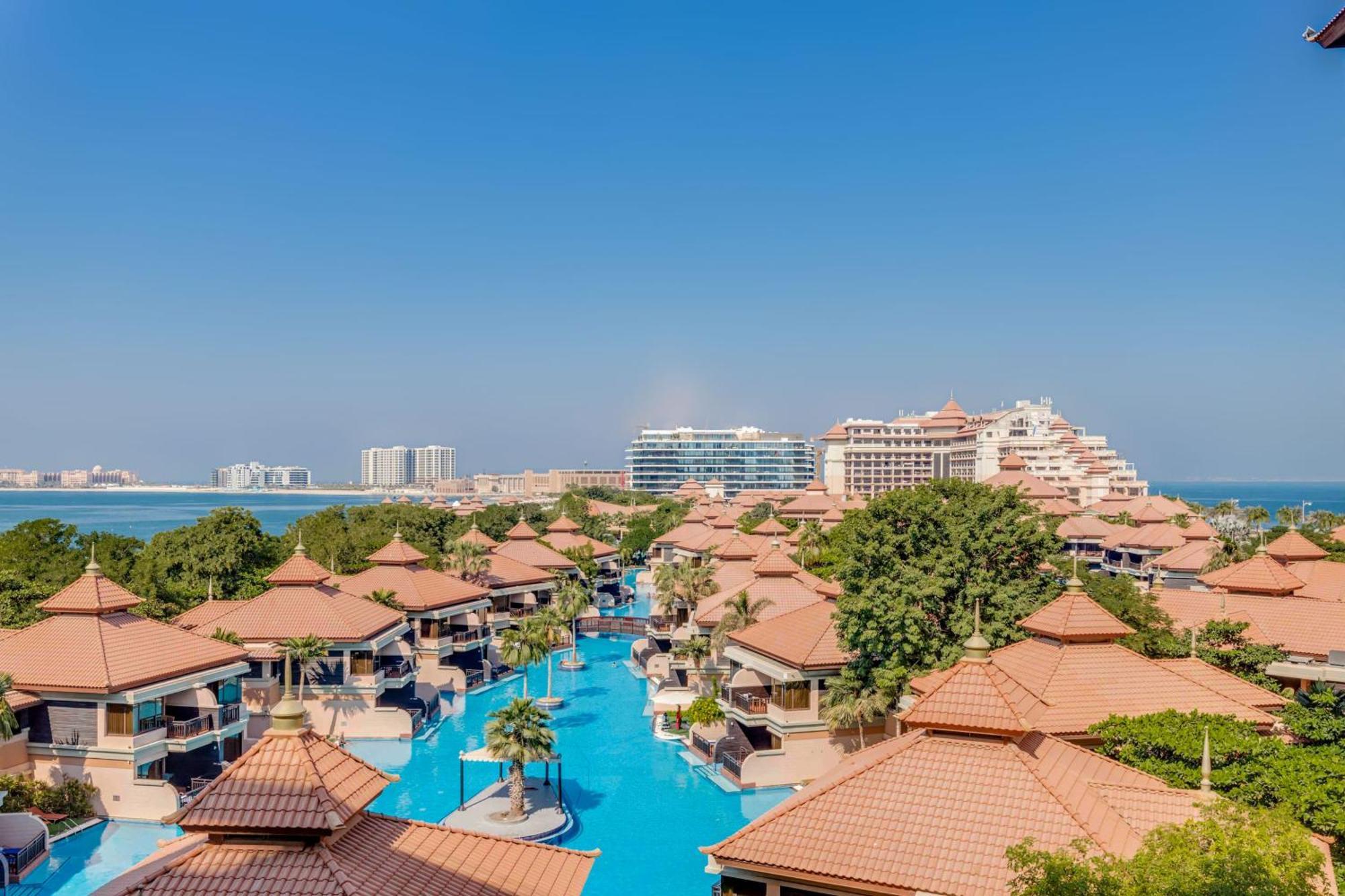 Luxury Azizi Mina Beachfront Apartments Dubai Exterior photo