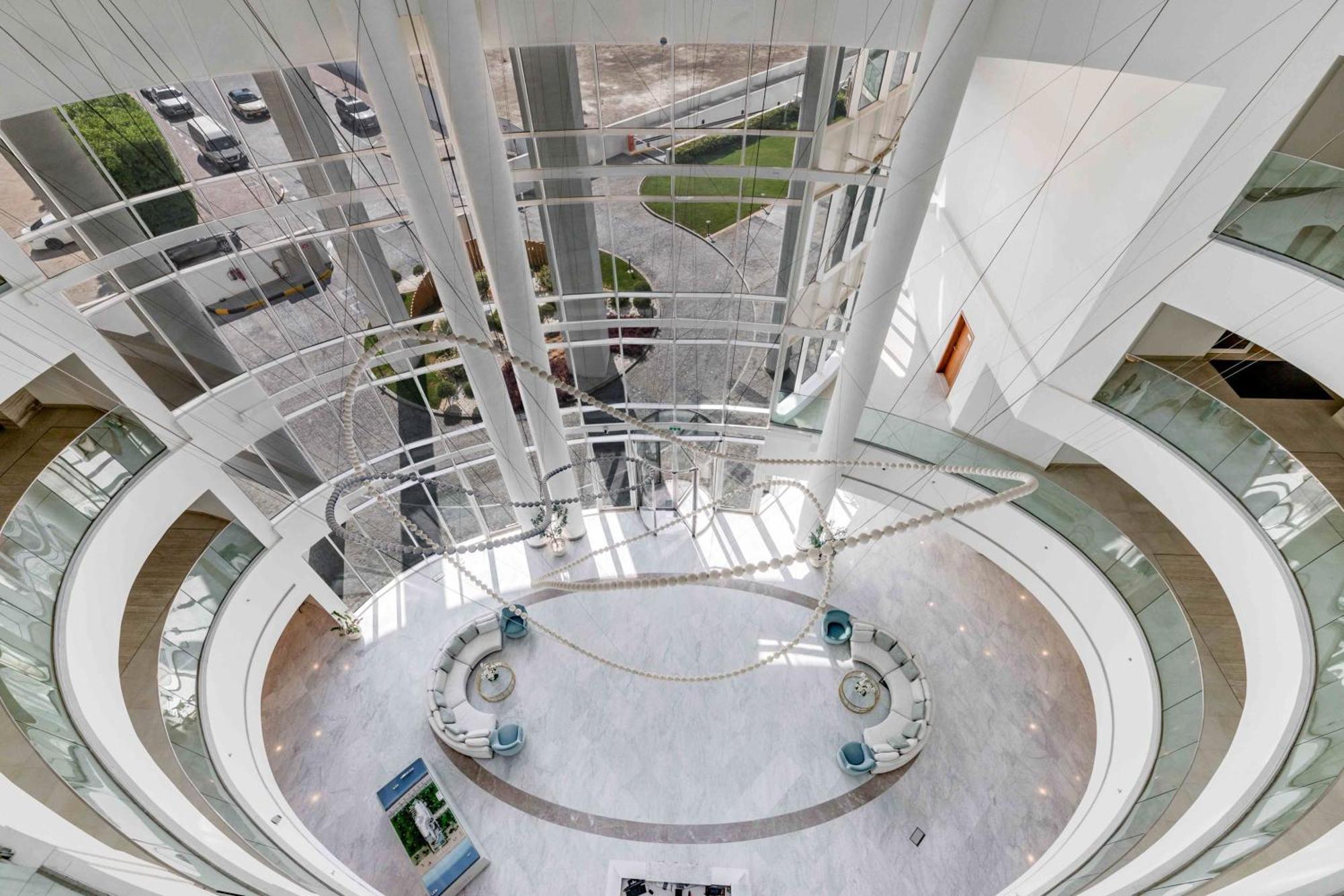 Luxury Azizi Mina Beachfront Apartments Dubai Exterior photo