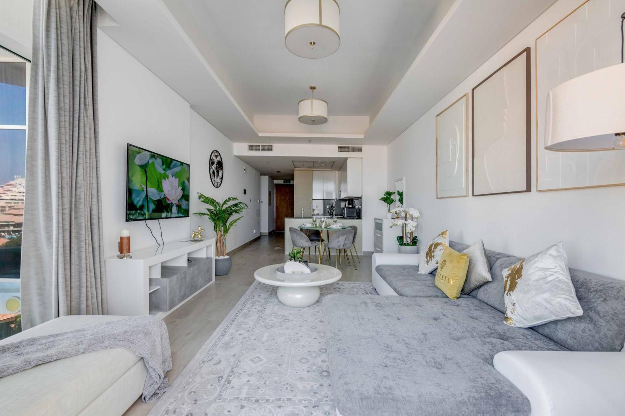 Luxury Azizi Mina Beachfront Apartments Dubai Exterior photo