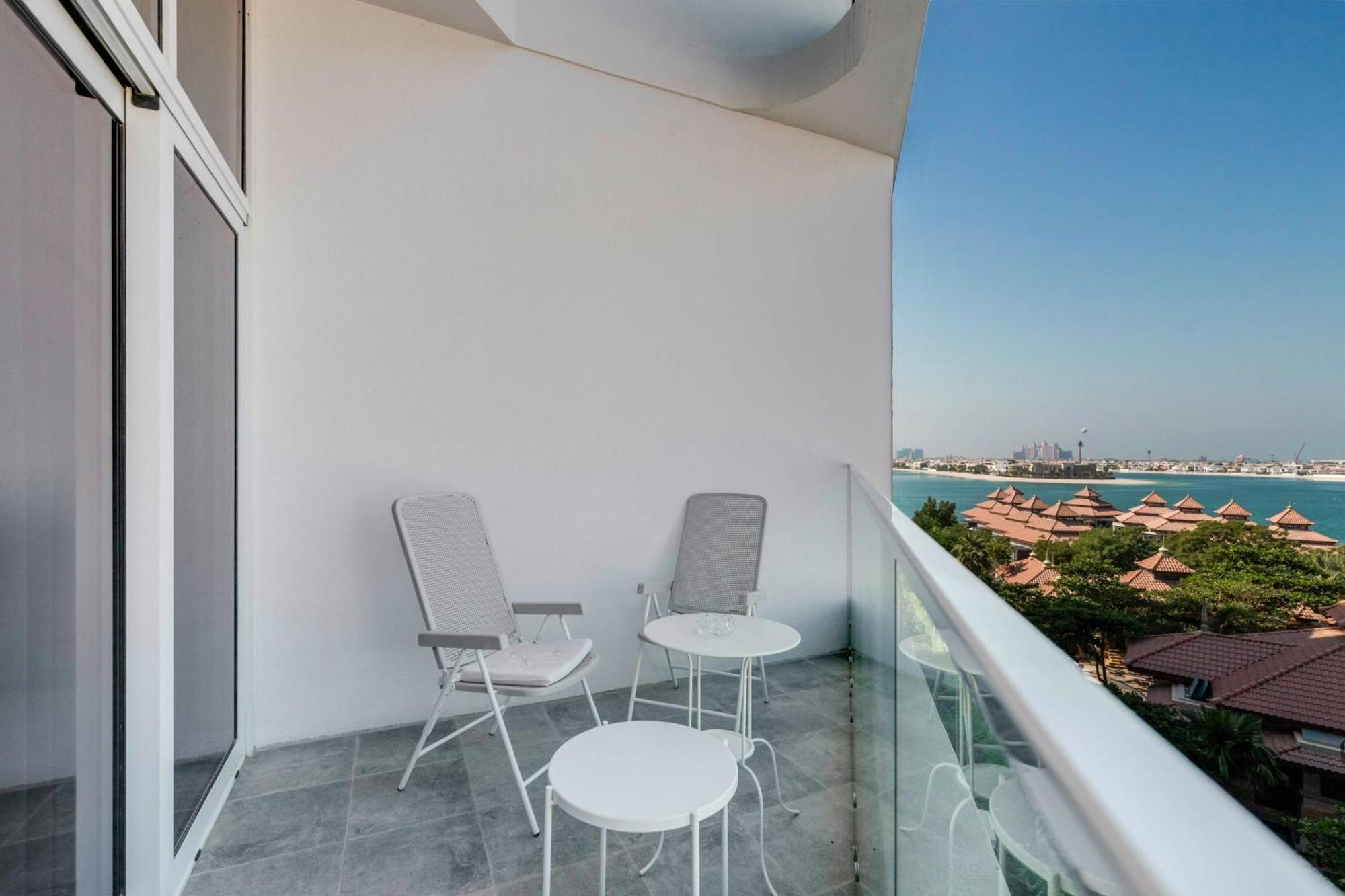 Luxury Azizi Mina Beachfront Apartments Dubai Exterior photo