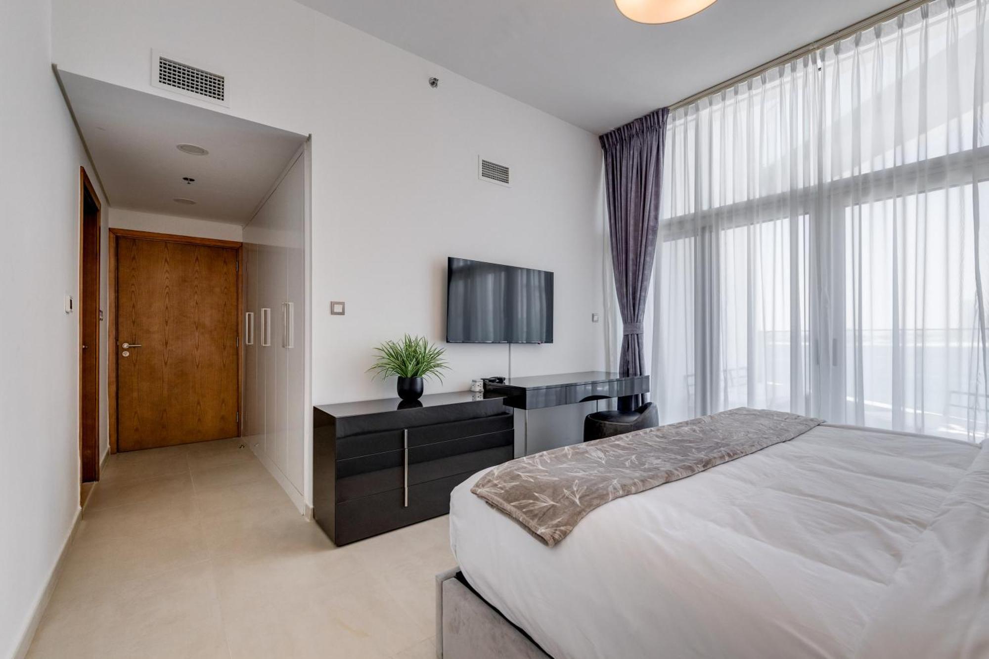 Luxury Azizi Mina Beachfront Apartments Dubai Exterior photo