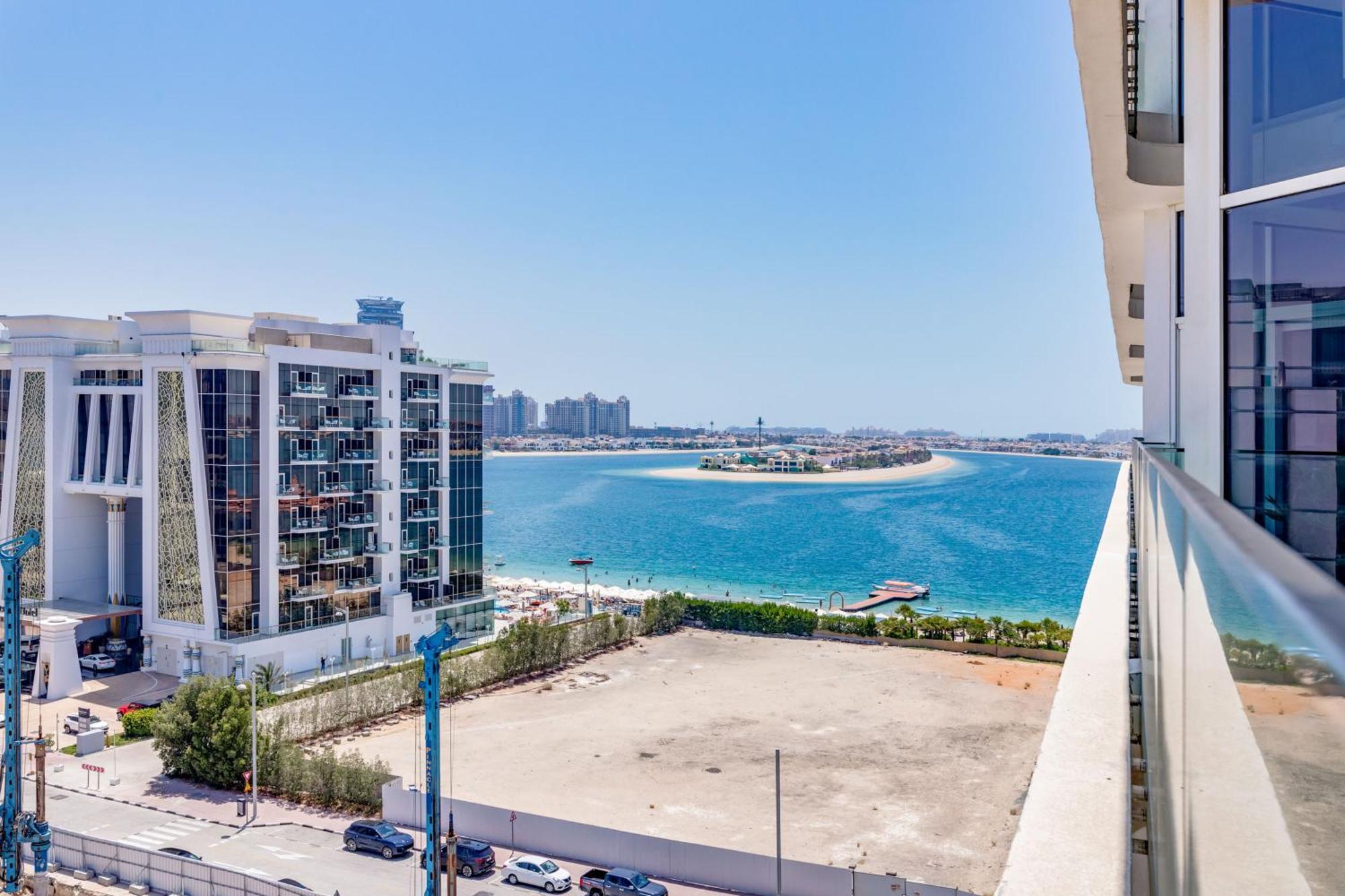 Luxury Azizi Mina Beachfront Apartments Dubai Exterior photo